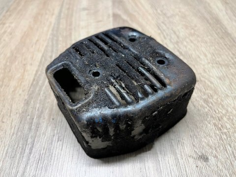 RYOBI RSB 3100 OSŁONA OBUDOWA POKRYWA TŁUMIKA RYOBI RSB 3100 OSŁONA OBUDOWA POKRYWA TŁUMIKA