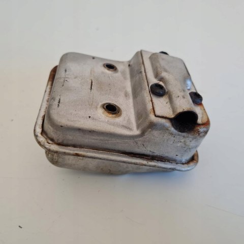 RYOBI SS30 TŁUMIK WYDECH RYOBI SS30 TŁUMIK WYDECH