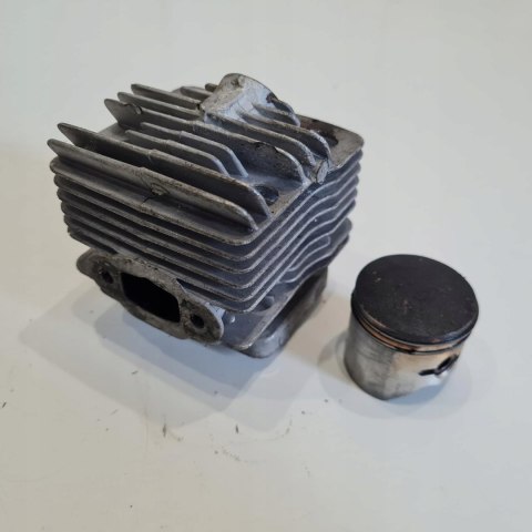 GRIZZLY MTR 26 CYLINDER TŁOK ORYGINAŁ KOMPLET GRIZZLY MTR 26 CYLINDER TŁOK ORYGINAŁ KOMPLET