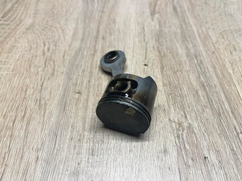 RYOBI RLT30CESA CYLINDER TŁOK KOMPLET RYOBI RLT30CESA CYLINDER TŁOK KOMPLET