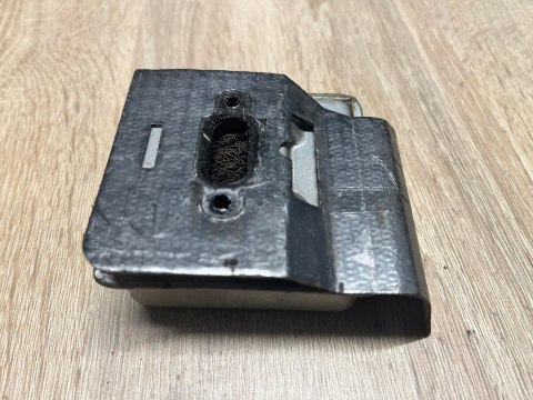 RYOBI RLT30CESA TŁUMIK WYDECH RYOBI RLT30CESA TŁUMIK WYDECH