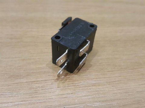 TITAN TTB355CHN WŁĄCZNIK PRZYCISK TITAN TTB355CHN WŁĄCZNIK PRZYCISK