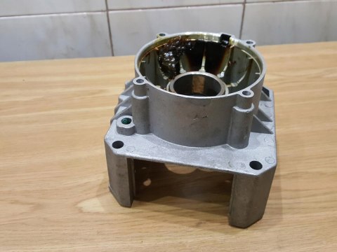 TITAN TTB683SHR OBUDOWA POKRYWA KORPUS TITAN TTB683SHR OBUDOWA POKRYWA KORPUS