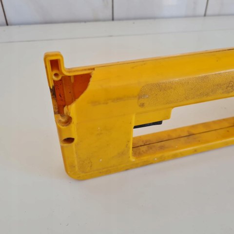 RYOBI RET-700 RĄCZKA RĘKOJEŚĆ OSŁONA OBUDOWA KORPUS RYOBI RET-700 RĄCZKA RĘKOJEŚĆ OSŁONA OBUDOWA KORPUS