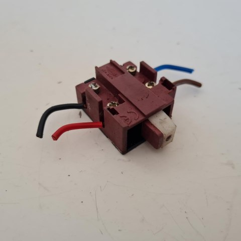 RYOBI RET-700 WŁĄCZNIK WYŁĄCZNIK PRZYCISK RYOBI RET-700 WŁĄCZNIK WYŁĄCZNIK PRZYCISK
