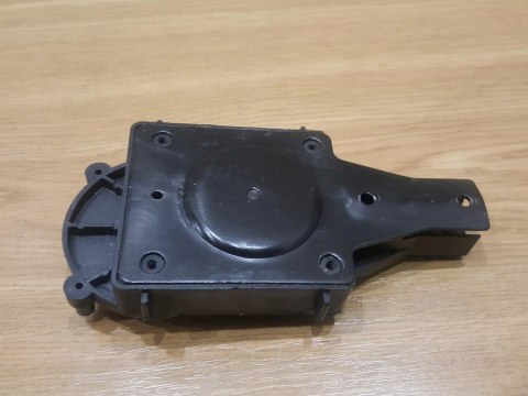 RYOBI RHT4245 NOŻYCE OBUDOWA PRZEKŁADNI POKRYWA RYOBI RHT4245 NOŻYCE OBUDOWA PRZEKŁADNI POKRYWA