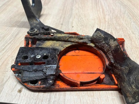 TIMBERTECH KS 58 OSŁONA OBUDOWA DŹWIGNIA HAMULCA TIMBERTECH KS 58 OSŁONA OBUDOWA DŹWIGNIA HAMULCA