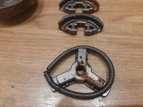 RYOBI RCS3835T SPRZĘGŁO DZWON KOSZ BĘBEN KPL RYOBI RCS3835T SPRZĘGŁO DZWON KOSZ BĘBEN KPL