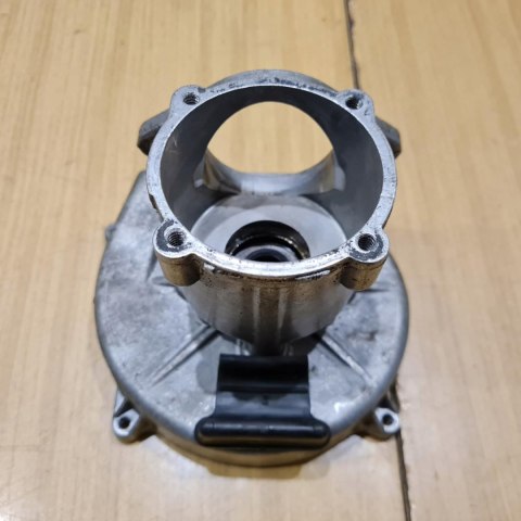 RYOBI RCT2800E KARTER OBUDOWA SILNIKA KORPUS RYOBI RCT2800E KARTER OBUDOWA SILNIKA KORPUS