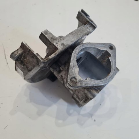 RYOBI RCT2800E KARTER OBUDOWA SILNIKA KORPUS RYOBI RCT2800E KARTER OBUDOWA SILNIKA KORPUS
