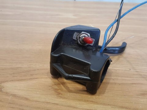 RYOBI RCT2800E RĄCZKA GAZU DŹWIGNIA UCHWYT OBUDOWA RYOBI RCT2800E RĄCZKA GAZU DŹWIGNIA UCHWYT OBUDOWA
