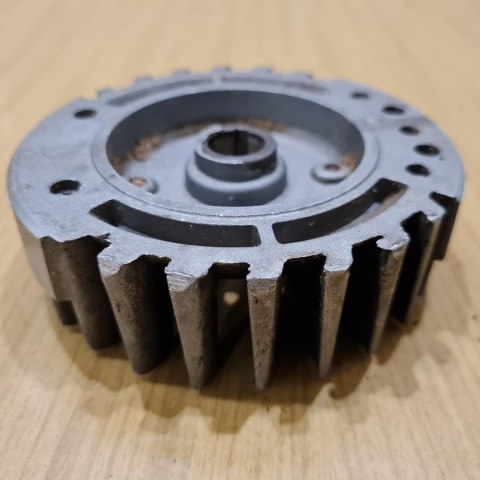 LIDER CS 4600 E MAGNETO KOŁO MAGNESOWE LIDER CS 4600 E MAGNETO KOŁO MAGNESOWE