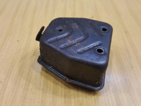 RYOBI RCBA 3100E TŁUMIK WYDECH RYOBI RCBA 3100E TŁUMIK WYDECH