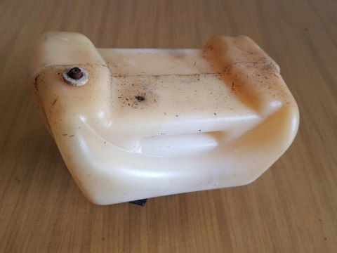 RYOBI RCBA 3100E ZBIORNIK PALIWA BAK RYOBI RCBA 3100E ZBIORNIK PALIWA BAK