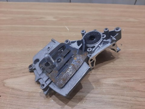 RYOBI RCS3835T KARTER OBUDOWA SILNIKA BLOK POŁÓWKA RYOBI RCS3835T KARTER OBUDOWA SILNIKA BLOK POŁÓWKA