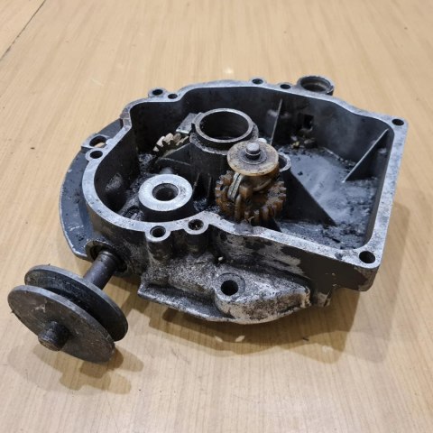TECUMSEH BVS 3 4 HP MISA MISKA OLEJU OLEJOWA OBUDOWA KORPUS TECUMSEH BVS 3 4 HP MISA MISKA OLEJU OLEJOWA OBUDOWA KORPUS