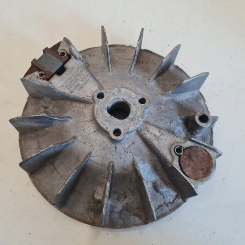 TECUMSEH CTR 172 MAGNETO KOŁO MAGNESOWE TECUMSEH CTR 172 MAGNETO KOŁO MAGNESOWE
