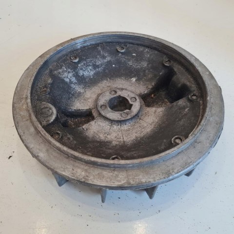 TECUMSEH CTR 172 MAGNETO KOŁO MAGNESOWE TECUMSEH CTR 172 MAGNETO KOŁO MAGNESOWE