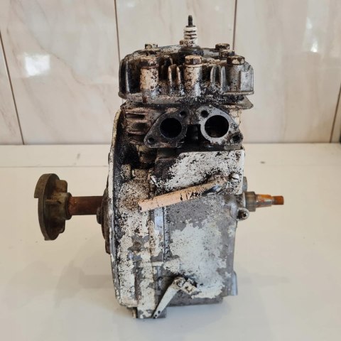 TECUMSEH LAV 30 SILNIK CYLINDER TŁOK WAŁ GŁOWICA SPRAWNY TECUMSEH LAV 30 SILNIK CYLINDER TŁOK WAŁ GŁOWICA SPRAWNY