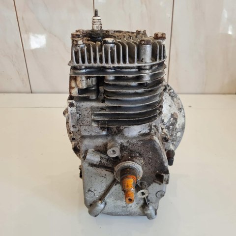 TECUMSEH LAV 30 SILNIK CYLINDER TŁOK WAŁ GŁOWICA SPRAWNY TECUMSEH LAV 30 SILNIK CYLINDER TŁOK WAŁ GŁOWICA SPRAWNY
