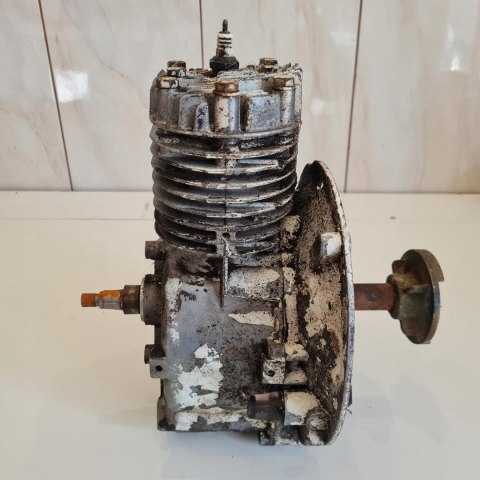 TECUMSEH LAV 30 SILNIK CYLINDER TŁOK WAŁ GŁOWICA SPRAWNY TECUMSEH LAV 30 SILNIK CYLINDER TŁOK WAŁ GŁOWICA SPRAWNY