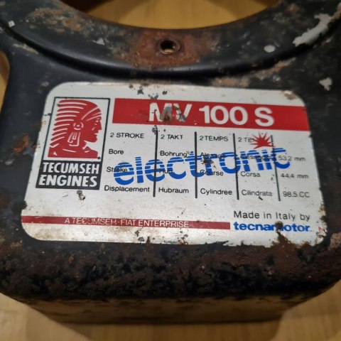 TECUMSEH MV 100 S OSŁONA OBUDOWA POKRYWA KORPUS TECUMSEH MV 100 S OSŁONA OBUDOWA POKRYWA KORPUS