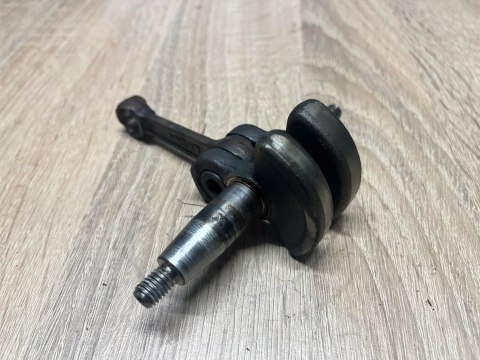 FUXTEC MFS520 WAŁ KORBOWY KORBOWÓD FUXTEC MFS520 WAŁ KORBOWY KORBOWÓD