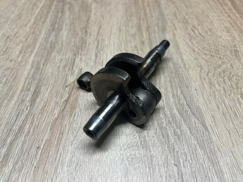 FUJI ROBIN HT01 WAŁ KORBOWY KORBOWÓD FUJI ROBIN HT01 WAŁ KORBOWY KORBOWÓD