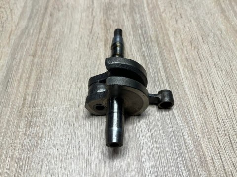 FUJI ROBIN HT01 WAŁ KORBOWY KORBOWÓD FUJI ROBIN HT01 WAŁ KORBOWY KORBOWÓD