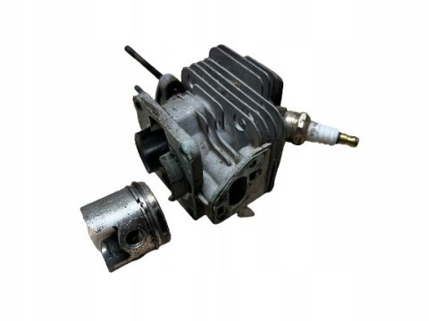 LIDER BC 330-2 CYLINDER TŁOK ORYGINAŁ KOMPLET LIDER BC 330-2 CYLINDER TŁOK ORYGINAŁ KOMPLET