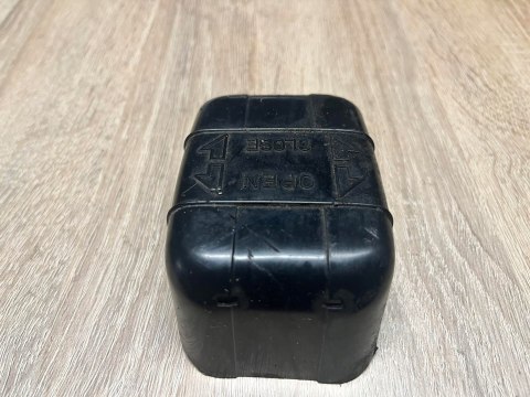 FUJI ROBIN HT01 OSŁONA OBUDOWA POKRYWA FUJI ROBIN HT01 OSŁONA OBUDOWA POKRYWA