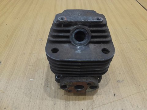 KUBOTA D420 CYLINDER TŁOK ORYGINAŁ KOMPLET KUBOTA D420 CYLINDER TŁOK ORYGINAŁ KOMPLET