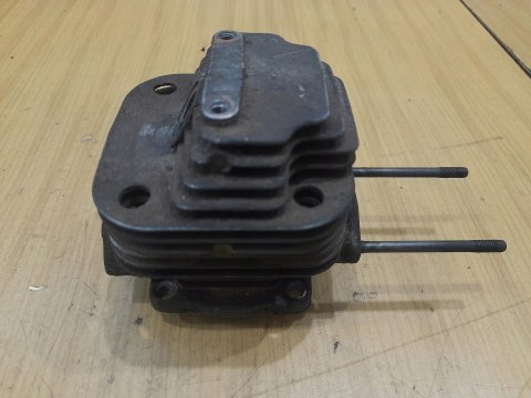 KUBOTA D420 CYLINDER TŁOK ORYGINAŁ KOMPLET KUBOTA D420 CYLINDER TŁOK ORYGINAŁ KOMPLET