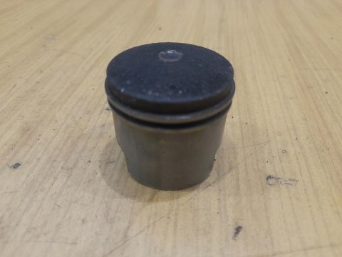 KUBOTA D420 CYLINDER TŁOK ORYGINAŁ KOMPLET KUBOTA D420 CYLINDER TŁOK ORYGINAŁ KOMPLET