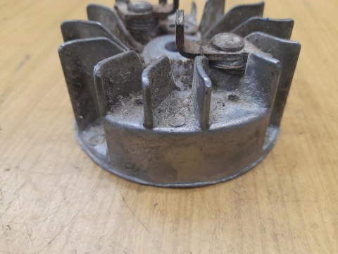 RYOBI PLT 3043A MAGNETO KOŁO MAGNESOWE RYOBI PLT 3043A MAGNETO KOŁO MAGNESOWE