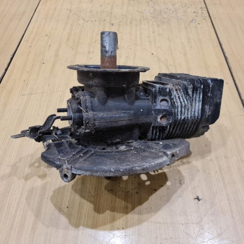 TECUMSEH ASPERA LAV 30 SILNIK CYLINDER TŁOK WAŁ GŁOWICA SPRAWNY TECUMSEH ASPERA LAV 30 SILNIK CYLINDER TŁOK WAŁ GŁOWICA SPRAWNY