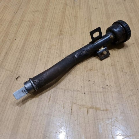 TECUMSEH ASPERA LAV 35 WLEW OLEJU MIARKA BAGNET TECUMSEH ASPERA LAV 35 WLEW OLEJU MIARKA BAGNET