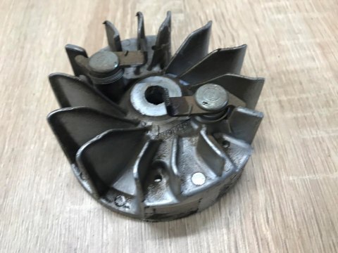 FLYMO BVL 320 MAGNETO KOŁO MAGNESOWE FLYMO BVL 320 MAGNETO KOŁO MAGNESOWE