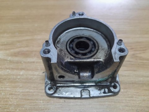 KOMATSU ZENOAH GZ25N KARTER OBUDOWA SILNIKA KORPUS KOMATSU ZENOAH GZ25N KARTER OBUDOWA SILNIKA KORPUS