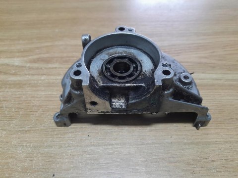 KOMATSU ZENOAH GZ25N KARTER OBUDOWA SILNIKA KORPUS KOMATSU ZENOAH GZ25N KARTER OBUDOWA SILNIKA KORPUS