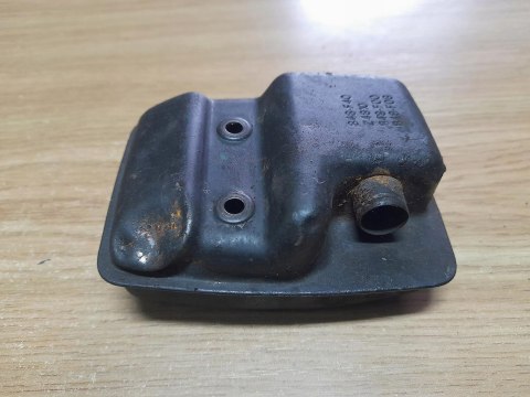 KOMATSU ZENOAH GZ25N TŁUMIK WYDECH KOMATSU ZENOAH GZ25N TŁUMIK WYDECH