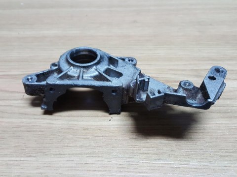 KOMATSU ZENOAH GZ400 KARTER OBUDOWA SILNIKA KORPUS KOMATSU ZENOAH GZ400 KARTER OBUDOWA SILNIKA KORPUS
