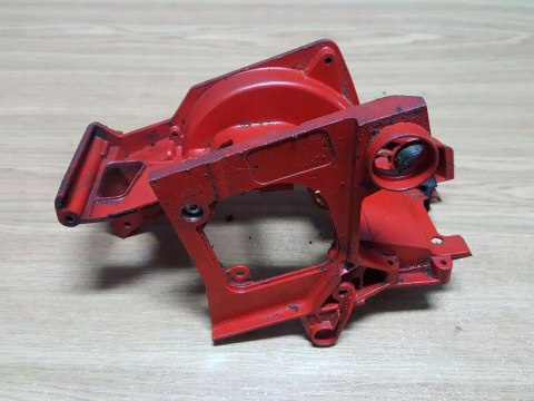 KOMATSU ZENOAH GZ400 OSŁONA OBUDOWA KORPUS KOMATSU ZENOAH GZ400 OSŁONA OBUDOWA KORPUS