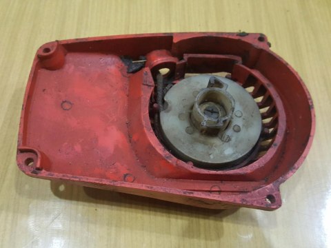 KOMATSU ZENOAH SZARPAK STARTER OBUDOWA POKRYWA KOMATSU ZENOAH SZARPAK STARTER OBUDOWA POKRYWA