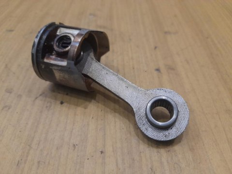 KOSA BS 26 CYLINDER TŁOK ORYGINAŁ KOMPLET KOSA BS 26 CYLINDER TŁOK ORYGINAŁ KOMPLET