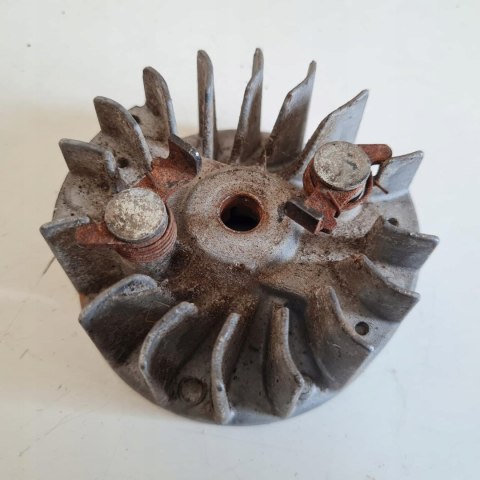 RYOBI 305RT MAGNETO KOŁO MAGNESOWE RYOBI 305RT MAGNETO KOŁO MAGNESOWE