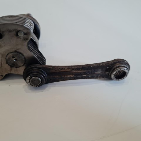RYOBI 305RT WAŁ KORBOWY KORBOWÓD RYOBI 305RT WAŁ KORBOWY KORBOWÓD