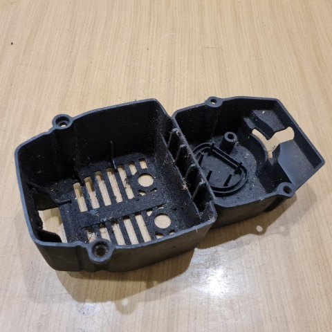 RYOBI 700R OSŁONA OBUDOWA POKRYWA KORPUS RYOBI 700R OSŁONA OBUDOWA POKRYWA KORPUS