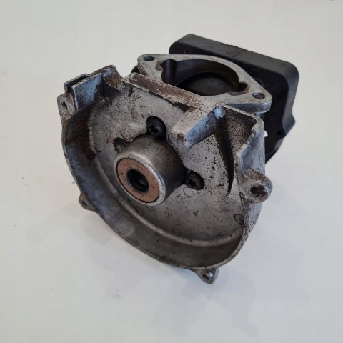 RYOBI 725R KARTER OBUDOWA SILNIKA KORPUS RYOBI 725R KARTER OBUDOWA SILNIKA KORPUS