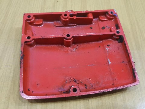KOMATSU ZENOAH G380 AVS OSŁONA OBUDOWA POKRYWA KOMATSU ZENOAH G380 AVS OSŁONA OBUDOWA POKRYWA
